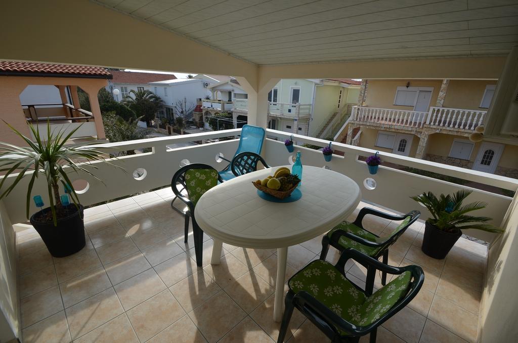 Apartment Delphin Vir Camera foto